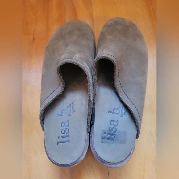 Lisa. b olive green clogs women's size 6 - Picture 3 of 7